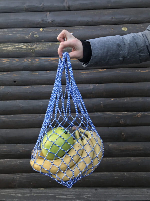 Авоська ручної роботи плетена багаторазова - EcoGG - бавовняна, Розмір S - 5л, біло-синя - Зображення 3